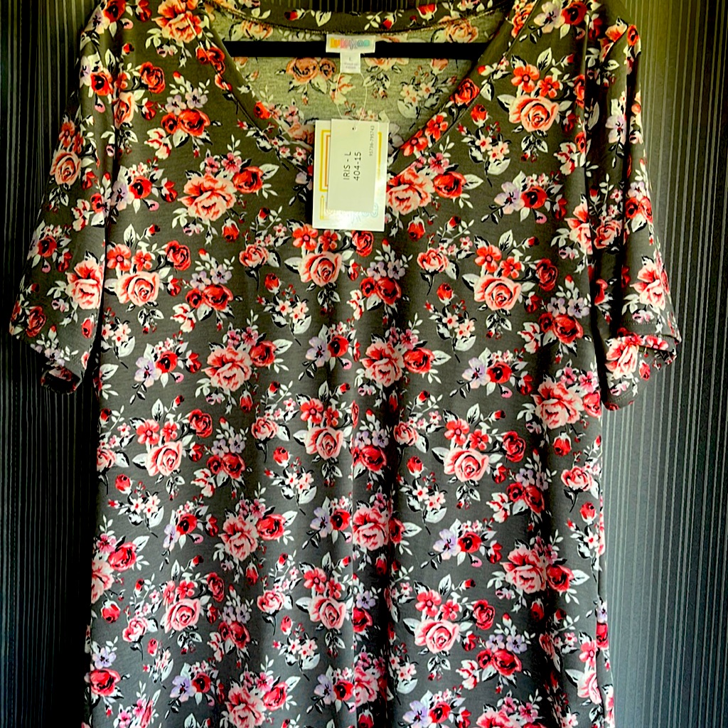 Lularoe Iris Large